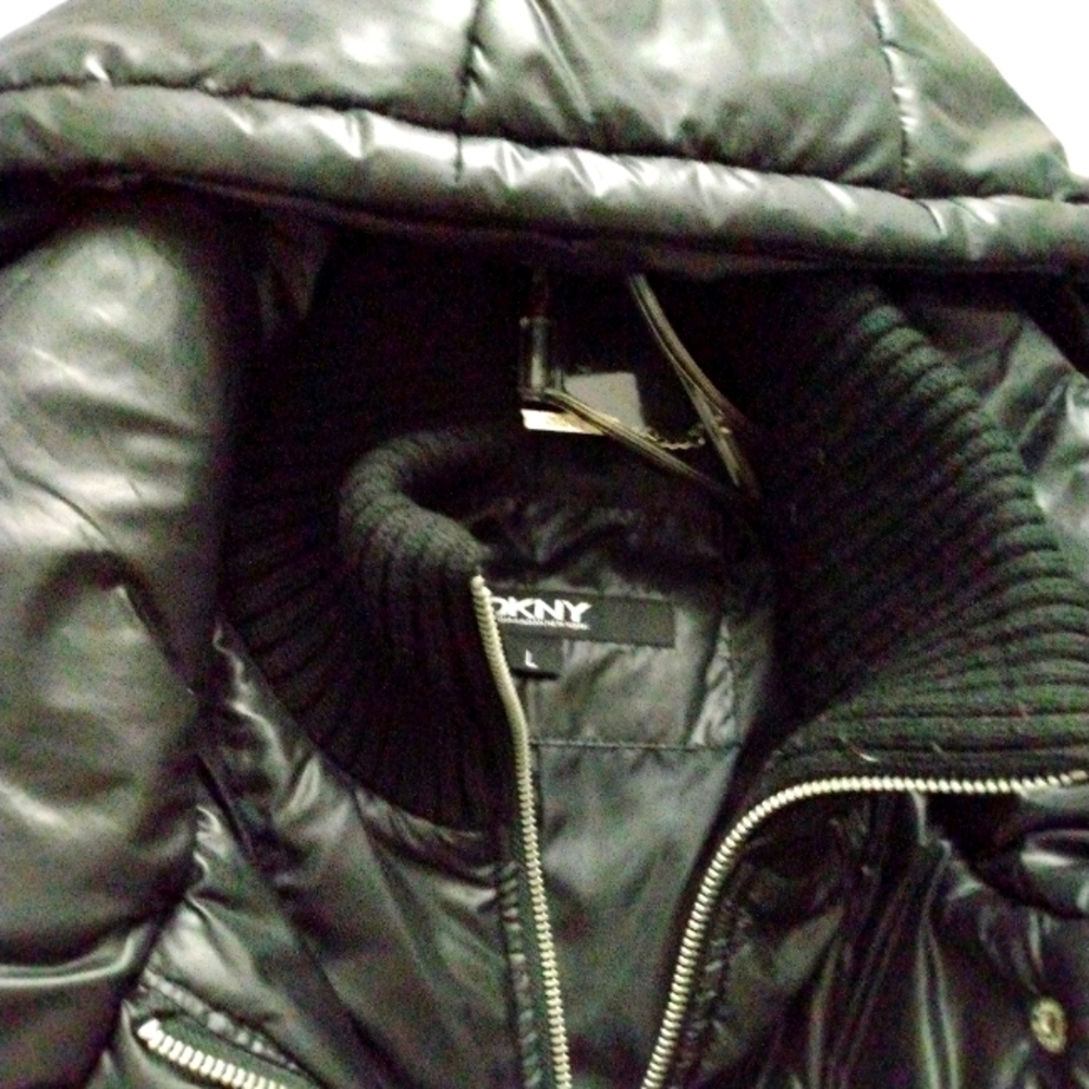 DKNY Puffer coat with hood, knee length, large
